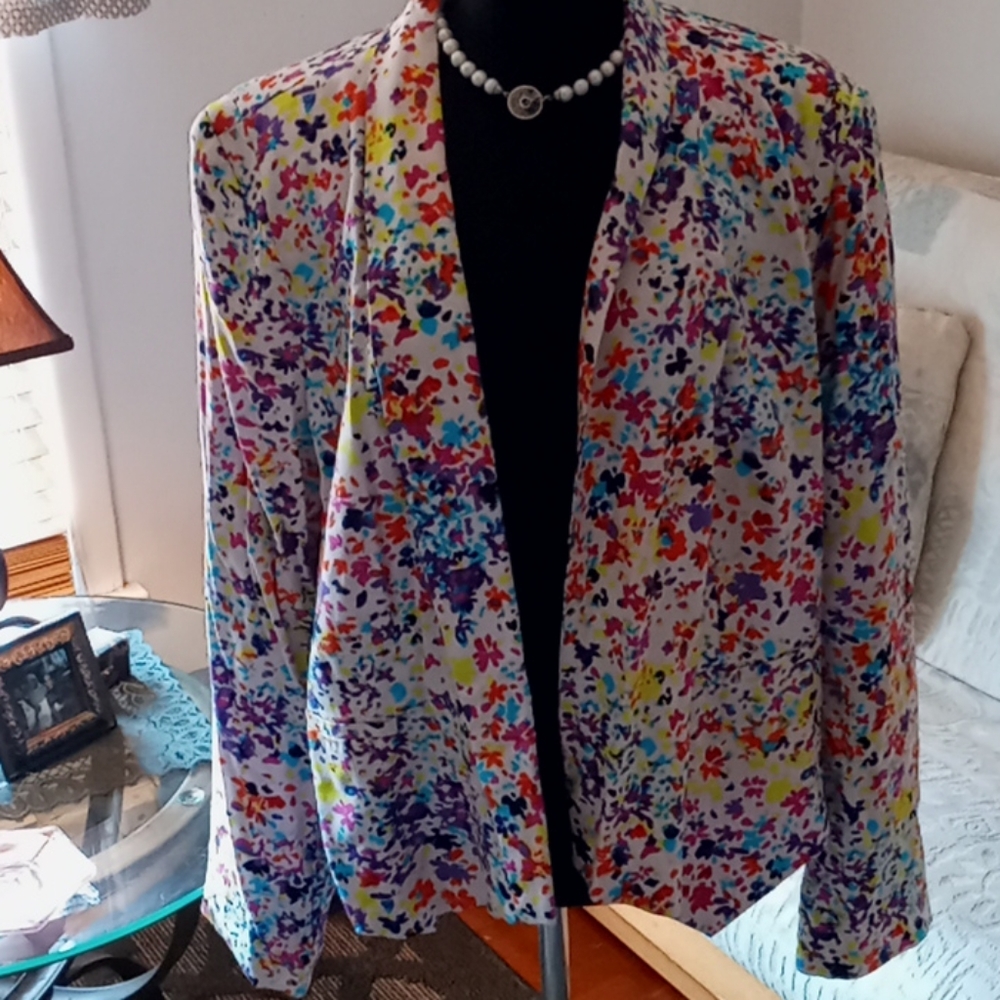 Jacket - Picture 4 of 4
